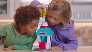 Play-Doh Kitchen Creations Popcorn Party TV Spot, 'The Party Pops'