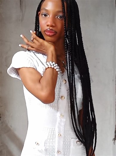 Amanda The Icon's Elegant Fashion Runway Walk in 2025