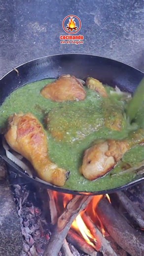 Pollo con verdolagas en salsa verde