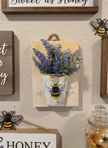 Farmhouse Bee Wall Decor, French Country Cottage Art - Etsy