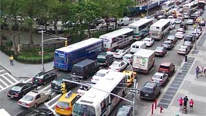 Internet traffic report: P2P, porn down; games and Flash up