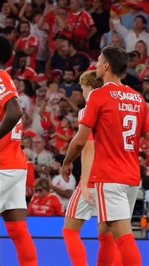Clément Lenglet estreia-se a marcar de águia ao peito 🇫🇷 #benfica #football #lenglet #france #fyp
