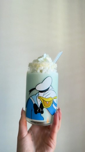 Disney Food Blog on Instagram: "The COOLEST cups for Disney fans! 😍👏 And we’re giving away a set to one of you! 🎉 Comment PEEKABOO for your chance to win! ✨ UPDATE: Giveaway CLOSED! Thanks to everyone who entered! If you don’t want to leave it to chance, check out our link in bio and use code DFBPEEKABOO for 10% OFF 🙌 @joyjolt just released these Mickey Mouse & Friends Peek-a-Boo Tumbler Glasses & we’re OBSESSED! These are really awesome glasses that you can use for your coffee, sodas, & all