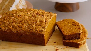 Easiest Pumpkin Streusel Bread