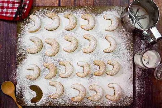 Vanilla Crescents - Vanillekipferl Recipe