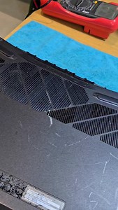 The condition in which the PC arrives is never a problem for us — in fact, we see it as a challenge 😎. Our job is to bring it back to its best possible state, and that often includes a deep cleaning, along with a full thermal paste replacement for both the GPU and CPU 🧼🔧. No worries — we’ll make it shine and perform like new again ✨💻✌️ #tunisia🇹🇳 #foryoupage #gaminglaptops #professional #drconsole | Dr Console & Pc