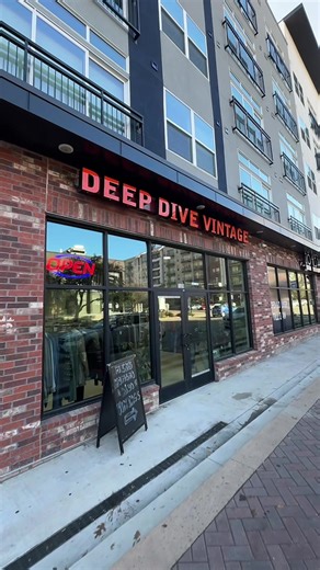Explore Deep Dive Vintage in Arlington, TX