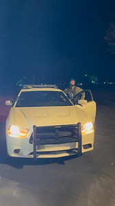 Feds, dumb dumbs don’t know how to operate their patrol cars 🤦🏻‍♂️😒 #police #ice #borderpatrol #dummies101 #notraining | Castillo EJ