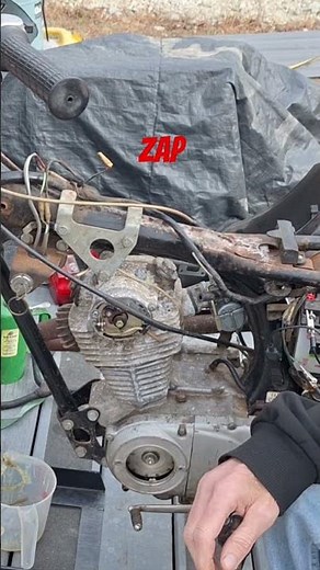 Weak Spark Problem on Motorcycle Engine #motorcycle #repair #diagnostic
