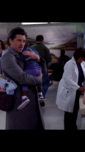 839K views · 45K reactions | Derek aprendió a peinar a Zola凉凉❤️‍啕❤️‍啕✨✨ #greysanatomy #greysanatomyedits #greysanatomyfan #greysanatomyforever #derekshepherd #derekshepherdedit #meredithgrey #meredithgreyedit #mirandabailey #zolashepherd #greysloan #greysloanmemorialhospital #greysabc #greysab #viral #vistas #reacciones #millones #meencanta | Greys Anatomy Love | Facebook