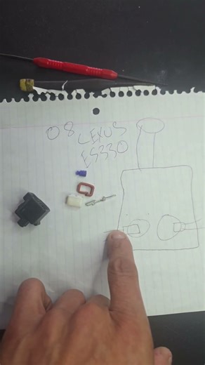 04 Lexus ES330 Broken wires on the wiper fluid level sensor harness connector (fix-hack)