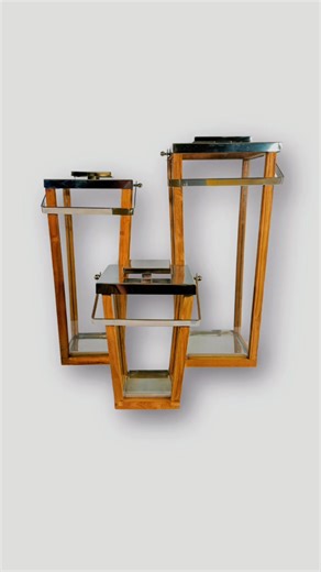 Vente ONLINE - 28 novembre au 9 décembre 2025 Chalet Loft Collection Découvrez une sélection raffinée d'objets de décoration et de mobilier signés par des marques de renom : Schlittler, Dôme Déco, Chehoma, Miho, Amadeus et WMG. Luminaires design, mobilier en bois et objets décoratifs pour sublimer votre intérieur et créer une ambiance chaleureuse pour les fêtes. #deco #auction #encheres