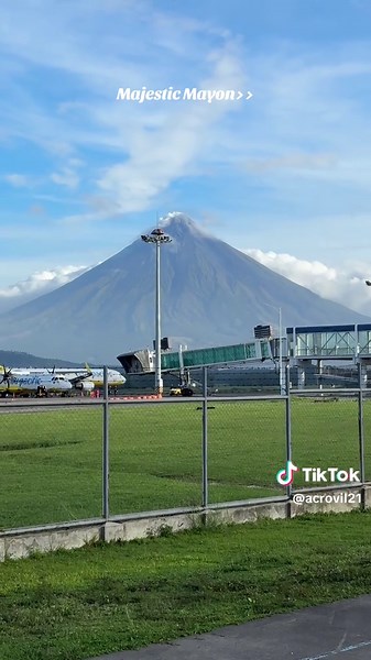 Experience the Majestic Mayon Volcano Crater View