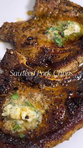 Delicious Sautéed Pork Chops Recipe for Dinner