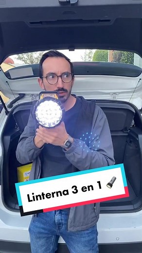 Linterna 3 en 1 de Steren: Iluminación Eficiente