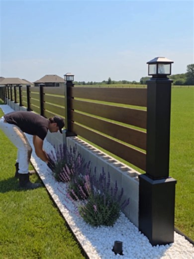 Modern Concrete Block and Wood Slatted Fence DIY Guide