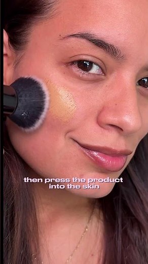 The POREfessional Foundation = Smooth & blurred skin 😍