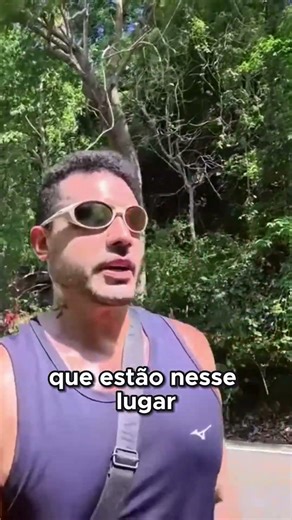 🇹🇭 Você já se perguntou por que existem tantos templos na Tailândia? 👀