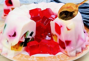 158K views · 3.1K reactions | Looking for an affordable and super easy to make dessert? The soft and colorful Cathedral Window is the perfect one. This jelly recipe will immediately become your go-to during sweet-tooth times. | Yummy Kitchen | Facebook