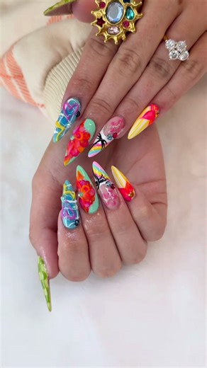 Stunning Summer Nail Art Ideas ☀️💅🏻