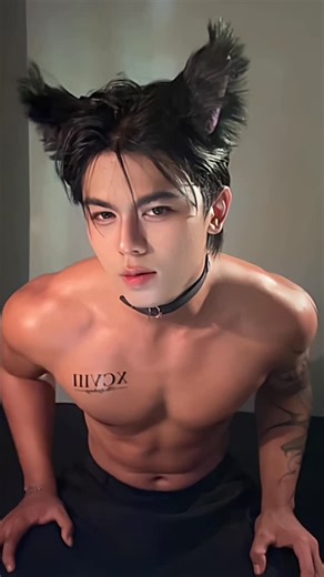 Degun권 on Instagram: "Jadi kucing kesayanganmu dulu seng😽✨ #cosplay #catboy #boyfriend #boyfriend #makeuplooks"