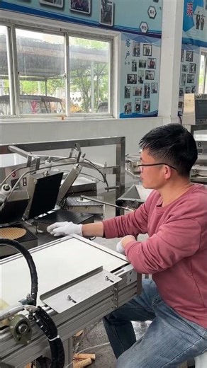 Egg Roll Machine,Egg Rolling Making Machine,Egg Cake Baking Machine