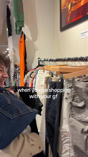 Shop til we drop!!! Delusional Bird is open everyday ⭐️⭐️⭐️📍1503 5th Avenue Seattle, WA ✨✨✨ #explore #seattle #shopping #shopping #foryou