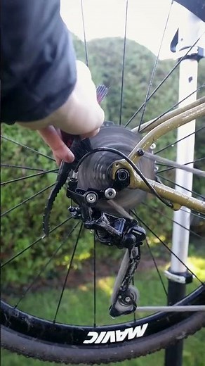 Clear Chain Scrubber That Every Cyclist Needs!