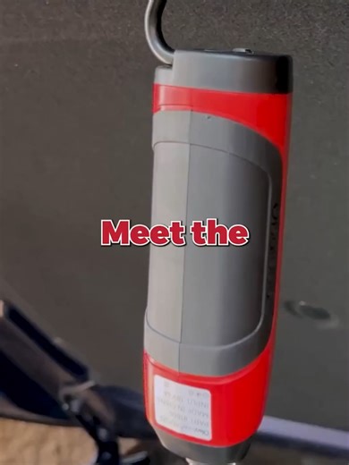 🔥 FlexPro LED Flashlight Stick — a flexible flashlight truly built for work. 💡 44-inch bendable design with powerful brightness and long-lasting battery, made to handle dark, tight spaces with ease. 🛠️ A must-have for garages, repairs, and job sites.