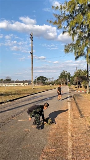 ภาวะสับสนเฉียบพลัน #funnyreels #reelschallengereelschallenge #ทหาร #ทหารไทย #หมู่กอล์ฟ | Jetsada Matad