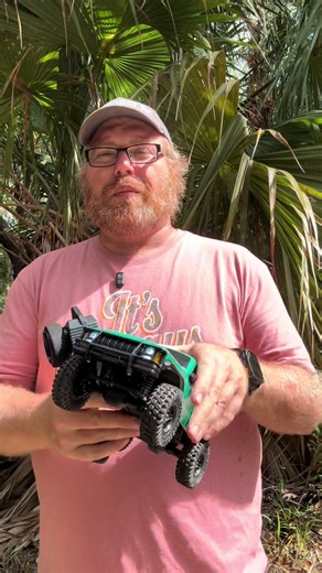 Exploring the JJRC C8809 RC Crawler