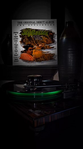 Crate Digging! 1972 "People Make the World Go Round" is a song written by Thom Bell and Linda Creed, originally recorded by The Stylistics and released in 1972 through Avco Records as the final single from their self-titled debut studio album, The Stylistics. It reached #25 on the Billboard Hot 100 singles chart, #25 on the Adult Contemporary chart, and #6 on the Soul Singles chart in the United States! #TheStylistics #nowspinningvinyl #rnb #cratedigger #cratedigging #rnbsinger #rnbmusic #rnbcla