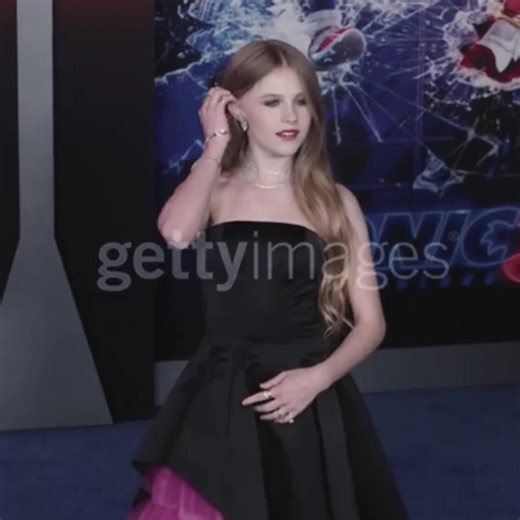 Alyla Browne Edits: Captivating Visual Journeys