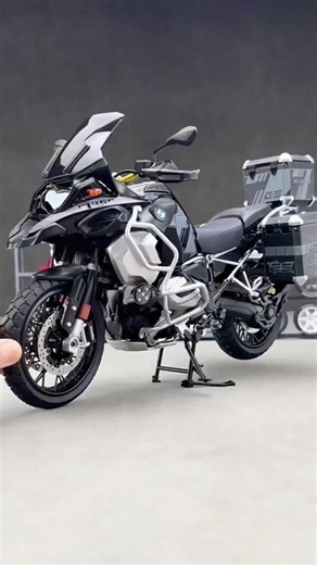 1/7 large size BMW R1250 GS Die-cast Model