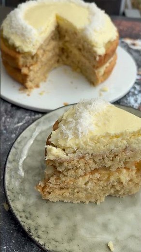 No-Egg Pineapple Coconut Cake – So Moist, Creamy & Tropical! 🍍🥥