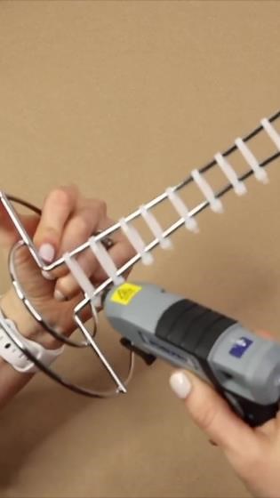 Grab a Dollar Tree paper towel holder and your lipstick #shorts