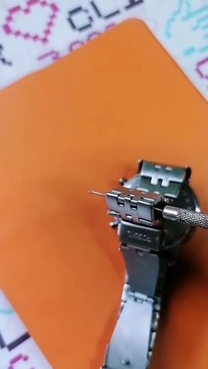 How to remove links from a watch ⌚ shorten your watch band easily | Do it yourself 👍