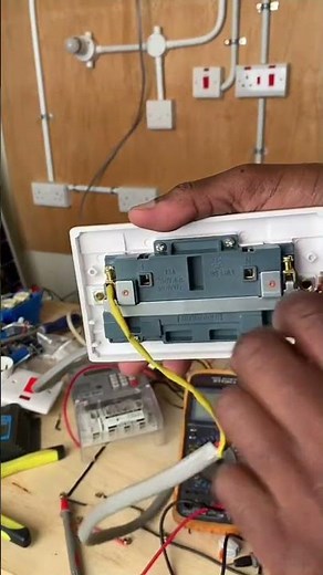Protect Your Circuit: The Crucial Earth Ground Connection Explained! #shorts