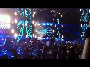 David Guetta feat. Sia - Titanium - Live at Ultra Music Festival Miami 2012