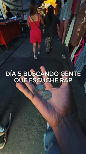 Manuel Miranda on Instagram: "Día 5 buscando gente que escuche rap Mi nuevo álbum “Beats De $10” ya está disponible en todas las plataformas, escúchalo en el link de mi biografía #rap #hiphop #boombap #vynil #sample"