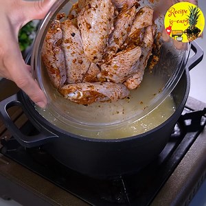 27K views · 151 reactions | This is the secret to getting the crispiest, driest chicken of your life! | Recipe is easy | Facebook