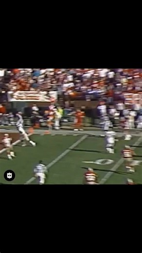 Joe Montana had 11 touchdown passes and zero interceptions during the 1989 playoffs. Here’s all 11 of his TDs in 60 seconds. | 49ers