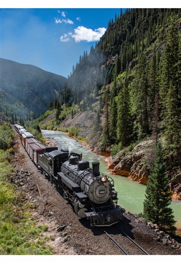 Photographing historic steam trains in Colorado #steamtrain #traintok #trains #railfan #durangocolorado @Durango & Silverton Railroad