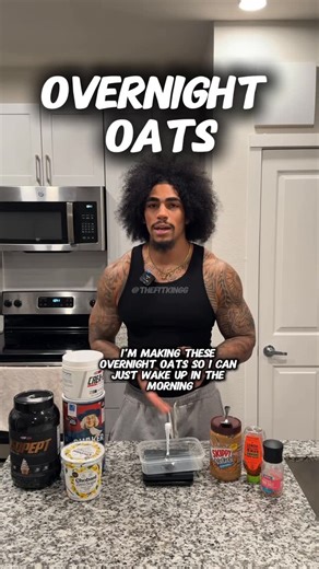 King🇵🇦 on Instagram: "Overnight oats 101 . You can change serving sizes to meet YOUR needs. This one is 740cals . Ingredients⬇️ Zero Sugar Greek yogurt Protein powder Creatine Oats Peanut butter (use PB2 for less calories) Honey (optional) Fruits (optional)(I did not count the macros for strawberries) Pink Salt (optional) . Mix all ingredients and let sit over night. You can make this as a quick breakfast or have as a snack! . “King” @ehplabs for all supplements #thefitkingg"