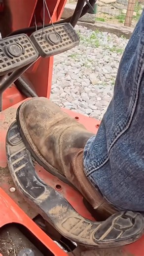 Kubota Treadle Pedal Is Better Than Other Tractors Pedals for Front Loader Work #shorts #tractor