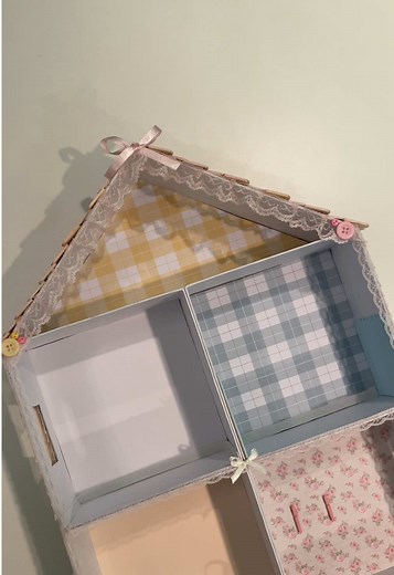 diy cardboard dollhouse 🩷🪡 #diy #tutorial #fy #cozy #cardboard | doll house