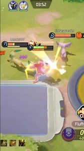 Pokemon Unite! Machoke evolves into Machamp just in time to battle Espeon and Leafeon!