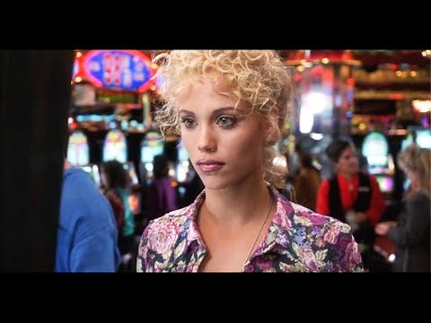 Elizabeth Berkley & Gina Gershon - Blinding Lights