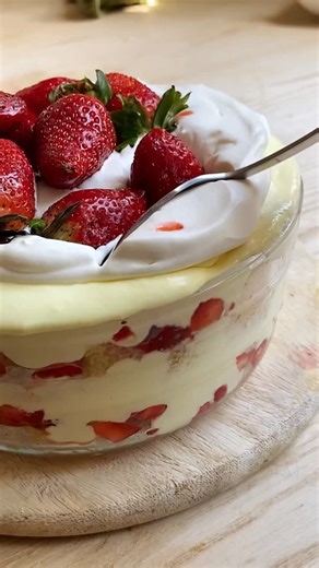 Maham on Instagram: "Kicking off the season with this ultra creamy but light Strawberry Shortcake Trifle! ✨Save the recipe for later! 📌Recipe in comments ✨Follow @sugarwhines for more! . . . #strawberry #shortcake #trifle easy no bake strawberry shortcake pudding trifle dessert recipe"