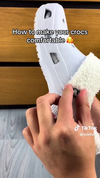 Fuzzy inserts for crocs